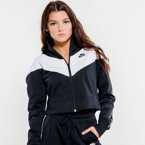 nike heritage track jacket